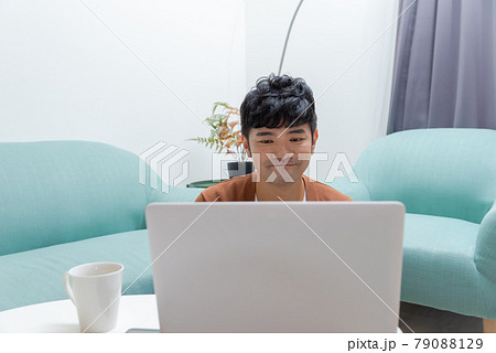 男 男の人 男性 79088129