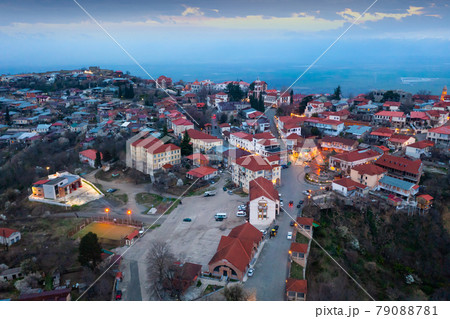Scenic aerial view of georgian township Sighnaghi 79088781