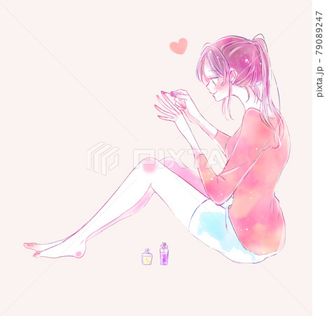 ネイルしている女性 79089247