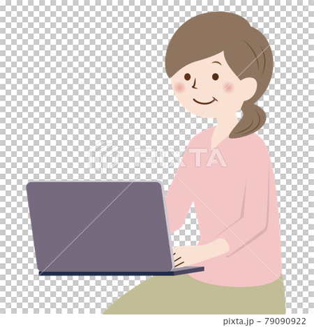 操作電腦的中年婦女 79090922