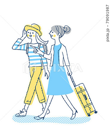 笑顔で歩く2人の女性 笑顔で歩く2人の女性 79091987