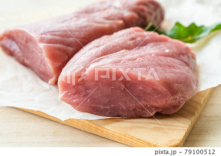 豚フィレ肉のかたまり 79100512