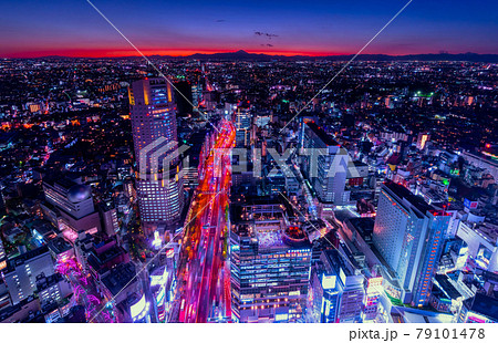 東京夜景　渋谷と富士山 79101478