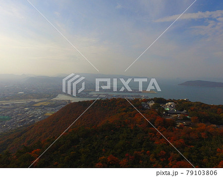 屋島から屋島湾を臨む〜ドローンで空撮（香川県高松市） 79103806