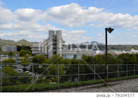 三田市民病院　を側面より望む 79104577