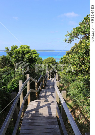 沖縄　宮古島市　大神島　遠見台からの眺め 79114488