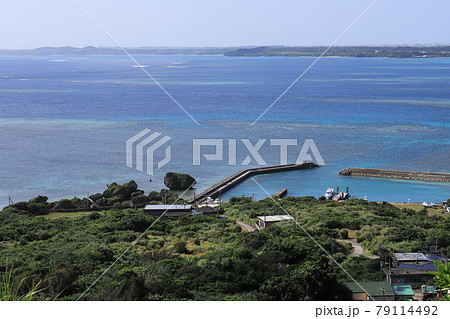 沖縄　宮古島市　大神島　遠見台からの眺め 79114492