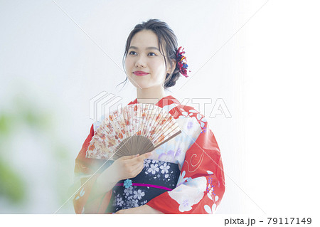 浴衣の女性 浴衣の女性 79117149