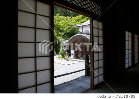 古知谷阿弥陀寺　本堂から本坊玄関を望む　京都市左京区大原 79118789