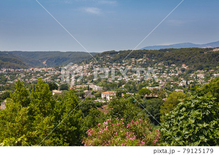 Beautiful view of houses in the mountains in the south of France Beautiful view of houses in the mountains in the south of France 79125179