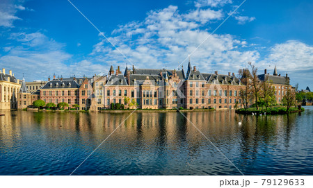 Hofvijver lake and Binnenhof , The Hague 79129633