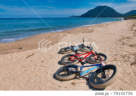 鳥取砂丘にてファットバイク 79142756