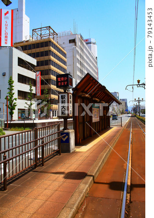 路面電車施設が市内中心部に広がる豊橋市の風景 路面電車施設が市内中心部に広がる豊橋市の風景 79143453