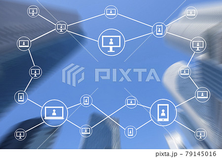 ブロックチェーンのイメージ。ビジネス街の高層ビルを見上げた写真を背景とした素材。 ブロックチェーンのイメージ。ビジネス街の高層ビルを見上げた写真を背景とした素材。 79145016