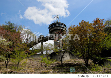 三田市　中央公園内の展望台　風の塔　横位置　全景 79147581