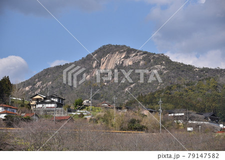 春の白滝山 春の白滝山 79147582