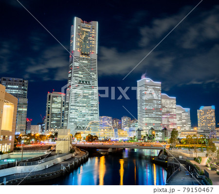 Waterfront Skyline Waterfront Skyline 79150467