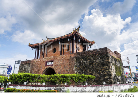 Hengchun ancient city gate (South Gate), The city wall which is the best preserved in Taiwan. 79153975