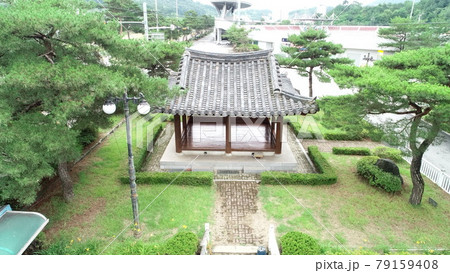 景色 池 精子 79159408