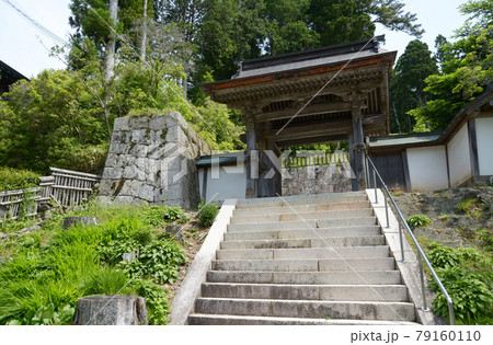 高野山　徳川家霊台　入口の門　和歌山県高野町 79160110