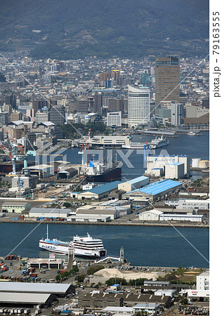 朝の高松市街（ジャンボフェリー乗り場から朝日町、高松港、高松城、高松駅、西宝町方面） 79163555