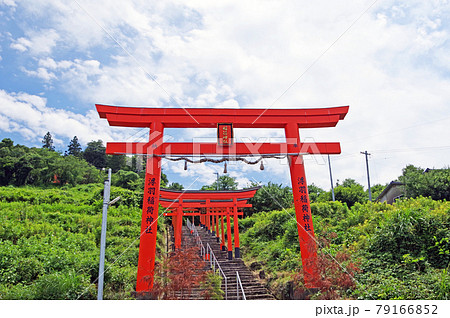 赤い鳥居が並ぶ人気観光スポット福岡県の浮羽稲荷神社 赤い鳥居が並ぶ人気観光スポット福岡県の浮羽稲荷神社 79166852