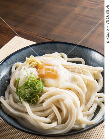 ぶっかけうどん 温玉 ぶっかけうどん 温玉 79168806