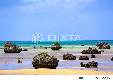 沖縄県宮古島市伊良部島、佐和田の浜・日本 沖縄県宮古島市伊良部島、佐和田の浜・日本 79172245