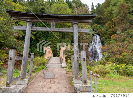 こさか七滝と鳥居 こさか七滝と鳥居 79177914