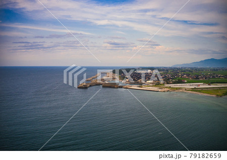 富山県黒部川右岸　入善町の入善漁港 79182659