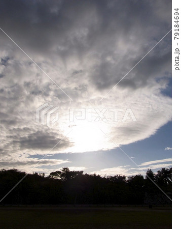 瀬戸内の空 79184694