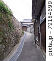 瀬戸内海の島の街路 79184699