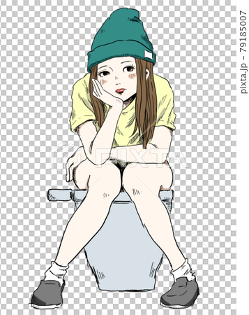 トイレで用を足してる女性 79185007