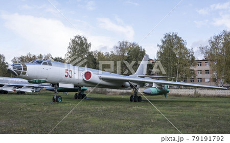 Tu-16K, the first Soviet long-range sweep- wing jet missile carrier bomber (1953) Tu-16K, the first Soviet long-range sweep- wing jet missile carrier bomber (1953) 79191792