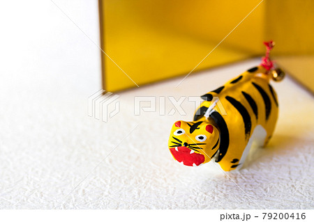 2022寅年・首振り張り子のかわいい寅 79200416