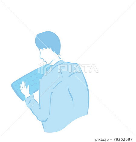 キーボードによる入力する人イラスト 79202697