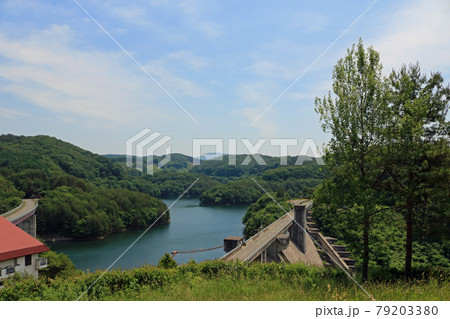 綱取ダム展望台から望む綱取ダム 79203380