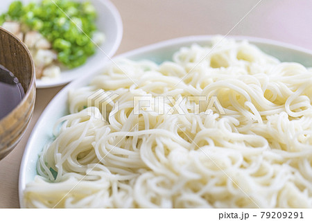 半田手延べそうめん　(家庭料理) 79209291