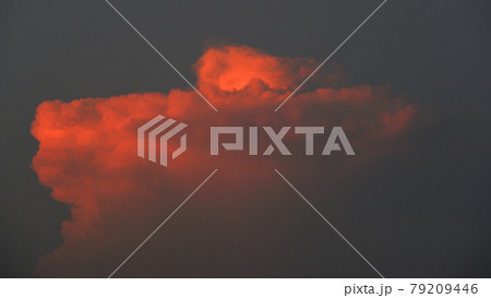 奥多摩の夕焼け雲、御岳山より 79209446
