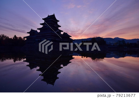 夜明けの国宝 松本城 夜明けの国宝 松本城 79213677