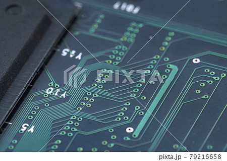 コンピューターの複雑な電子回路 コンピューターの複雑な電子回路 79216658