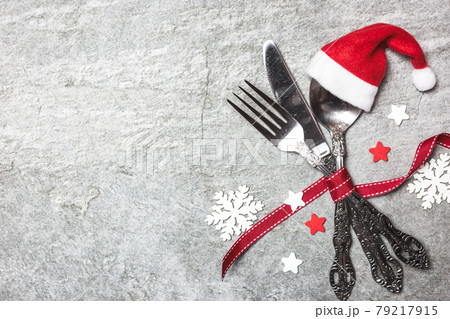 Creative Christmas table setting Creative Christmas table setting 79217915