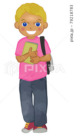 新学期！ノートとリュックを背負った南国系少年 79218783