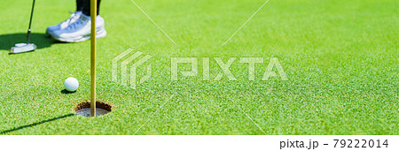 ゴルフ　グリーン　パッティング　【 アウトドア スポーツ の イメージ】 79222014