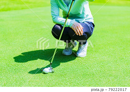 ゴルフ　グリーン　パッティング　【 アウトドア スポーツ の イメージ】 79222017