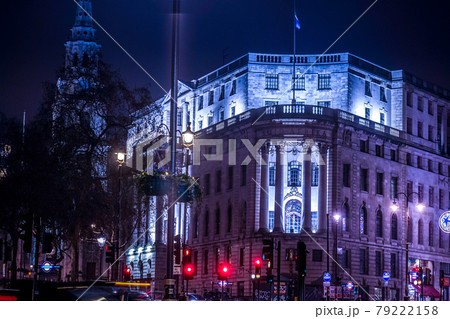 イギリス・ロンドンの夜の街 イギリス・ロンドンの夜の街 79222158