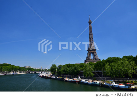フランス・パリ、セーヌ川とエッフェル塔、2020年5月28日撮影 フランス・パリ、セーヌ川とエッフェル塔、2020年5月28日撮影 79223845