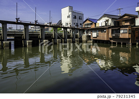 玉島港 新橋と新橋水門 岡山県倉敷市 玉島港 新橋と新橋水門 岡山県倉敷市 79231345