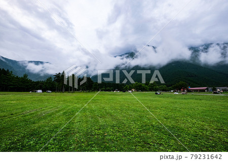 富士山の麓のキャンプ場 79231642