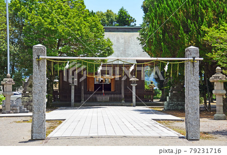 福岡県うきは市の長野水神社境内と拝殿 79231716